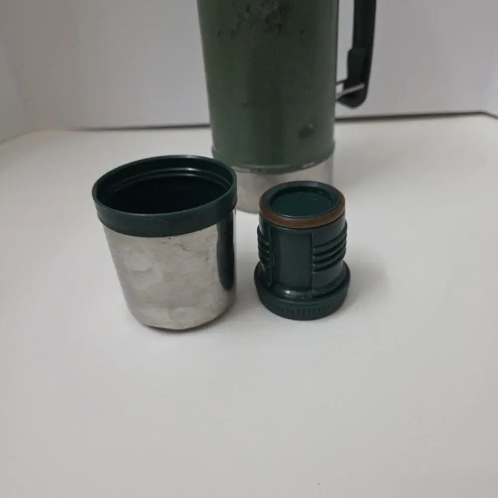 Stanley Classic 1 Quart Vacuum Bottle Thermos Green Vintage w/ Cup & Handle